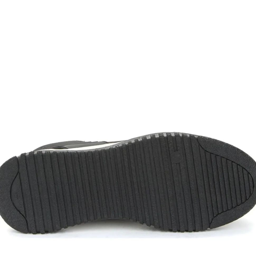 black casual closed leisure