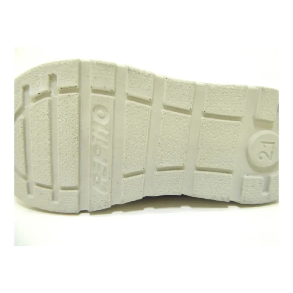 Bruine sandalen om te leren lopen