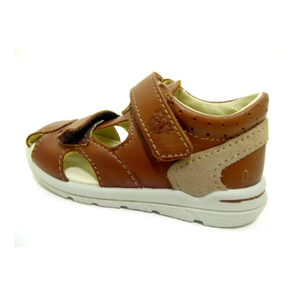 Bruine sandalen om te leren lopen