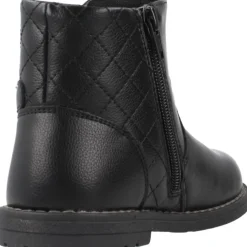 Crisanta Enkellaarzen