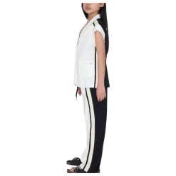 Crème vest met zwarte streepdetail