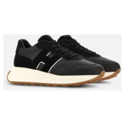 H641 Sneakers