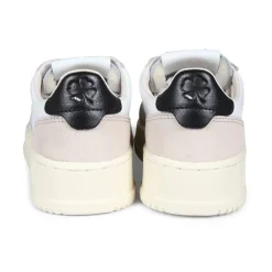 Leren Sneakers met Geborduurd Label