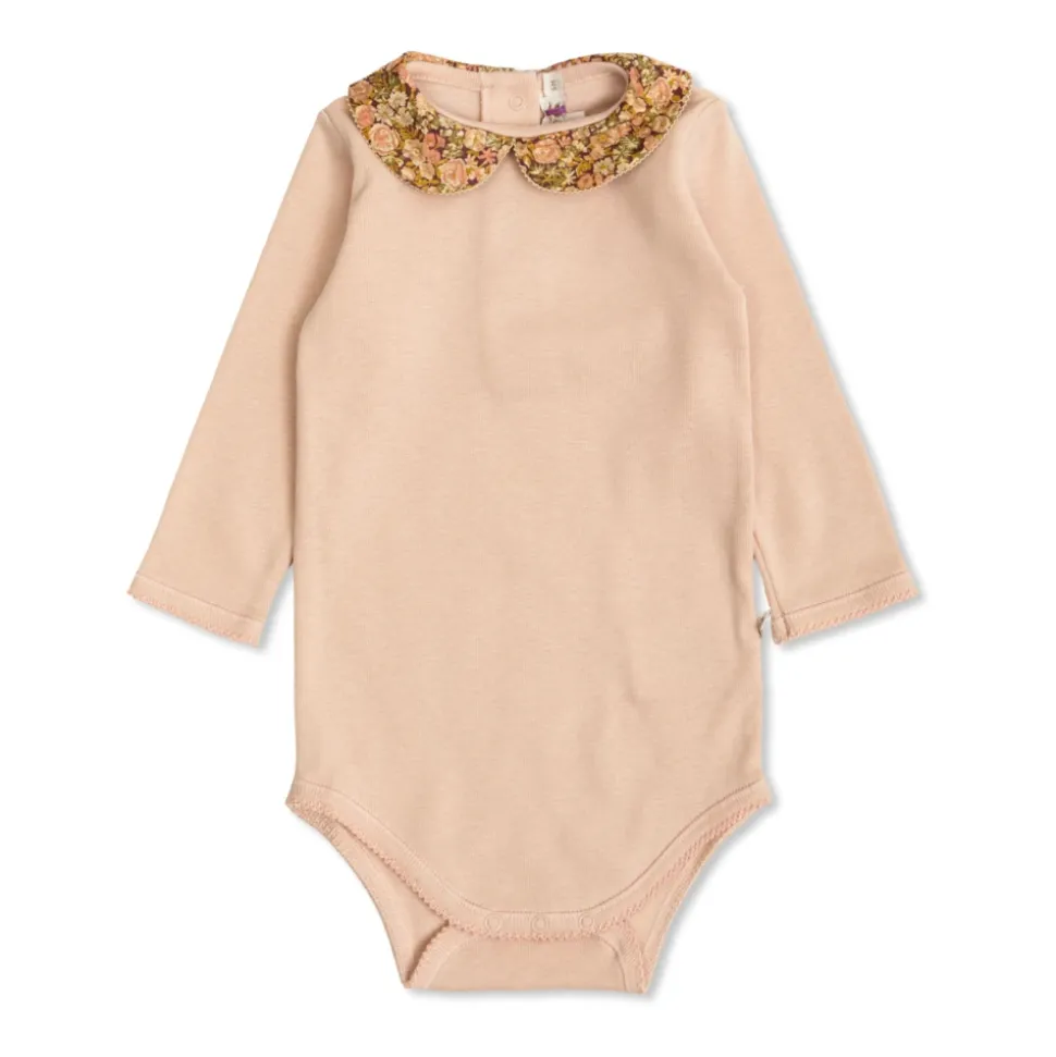 Lichaam met een kraag