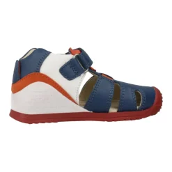 Sandalen met bandjes en klittenbandsluiting