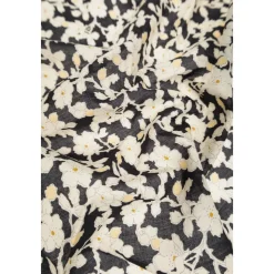 Sjaal met bloemmotief