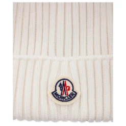 Witte Geribbelde Tricotmuts met Pompom