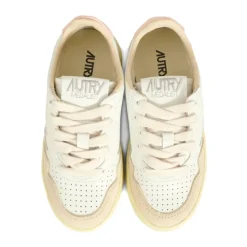 Witte Leren Sneakers met Geperforeerde Details
