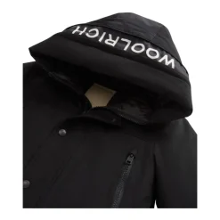 Zwarte Gewatteerde Geïsoleerde Jas Met Capuchon