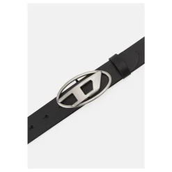 Zwarte leren riem met ovaal logogesp